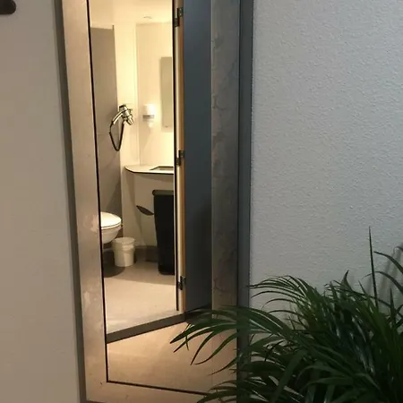 Petite Pause Rochelaise Lägenhetshotell