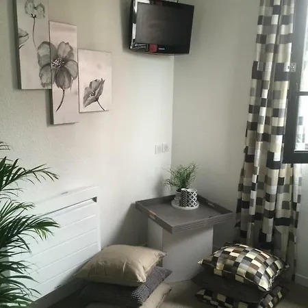 Petite Pause Rochelaise Lägenhetshotell *