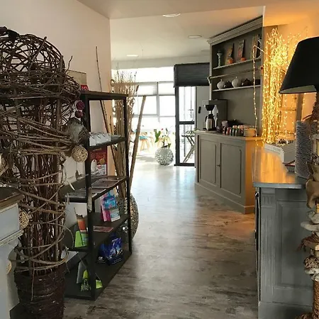 Petite Pause Rochelaise Lägenhetshotell Aytré